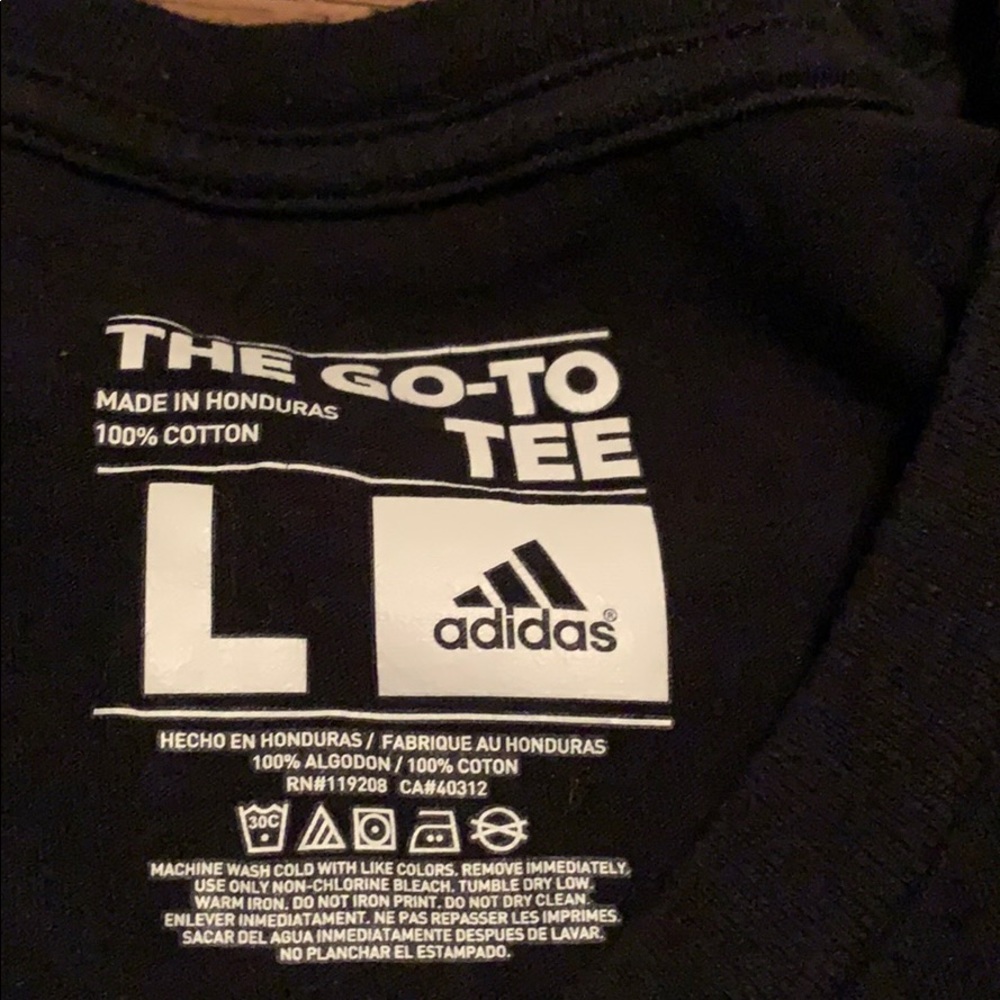 Adidas T shirt - Picture 2 of 4
